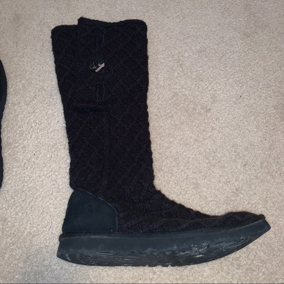 Knit UGG Boots - Picture 4 of 6